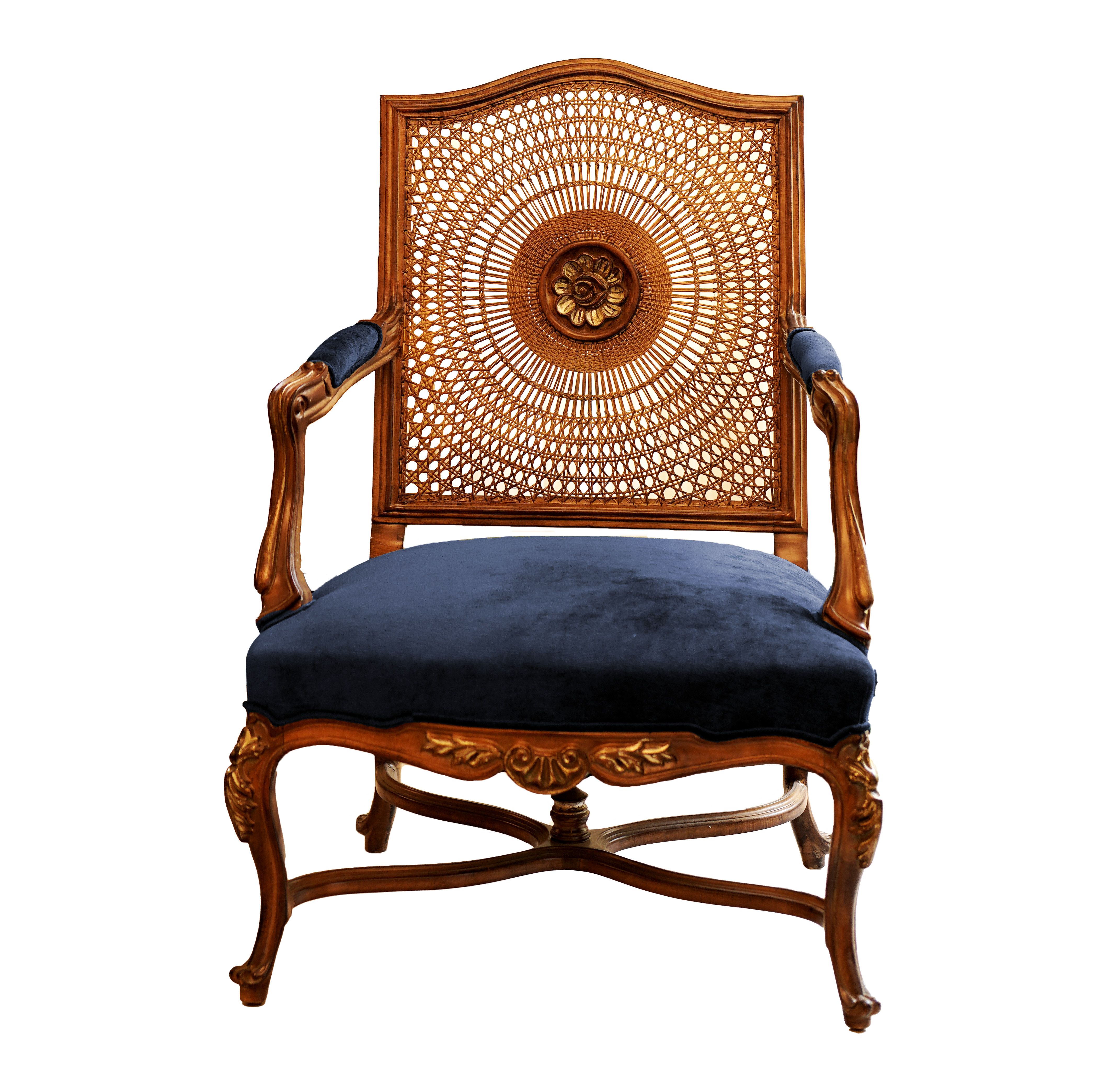 طراحی و اجرا و فروش مبلمان و لوازم چوبی در تبریز | صنایع چوبی و مبلمان مبلینه Moblineh Furniture